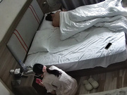 酒店偷拍 狼头纹身仔跟女朋友开房 一边操还一边录视频 操起来像电动小马达 完整无水原版5