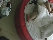 情趣台 兄弟们猎奇了喂 体重目测400斤的坦克见过没 这臀浪胸涛的 说话都晃 支持口交后入哦3