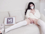 MSD-204 情人节给加班老公戴绿帽 风骚少妇与前夫激情求欢 狐不妖