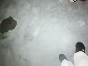 花坛露出被姐夫爆操 刺激过头直接无套内射！