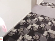 【短发超清纯初恋女友】像刚谈恋爱的感觉，好害羞！前戏做足 各种舌吻舔遍她全身 水就来了！内射蝴蝶嫩逼