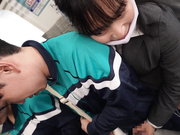 DANDYA-036 「おばさんの私に触られて勃っちゃう君が悪いんだよ」彼女が隣にいても構わずイケメン ,, 岬ひかり 平岡里枝子 森下美緒 - 3of5