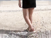 海滩上遇见意外惊喜与上司的野战风波